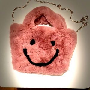 Plush hand / shoulder / crossbody bag in pink